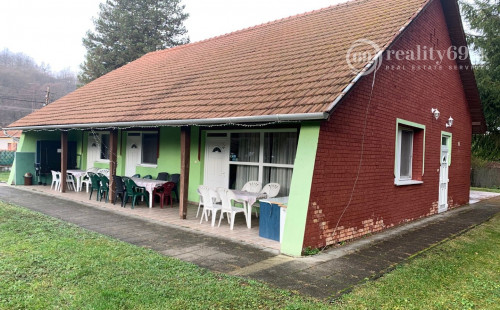 MAĎARSKO - DÉDESTAPOLCSÁNY 6 IZBOVÝ APARTMÁNOVÝ KOMPLEX V CHRÁNENEJ KRAJINNEJ OBLASTI