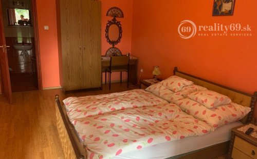 MAĎARSKO - DÉDESTAPOLCSÁNY 6 IZBOVÝ APARTMÁNOVÝ KOMPLEX V CHRÁNENEJ KRAJINNEJ OBLASTI