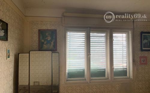 MAĎARSKO - TORNYOSNÉMETI  3 IZBOVÝ RD V POVODNOM STAVE 26 KM Z KOŠÍC