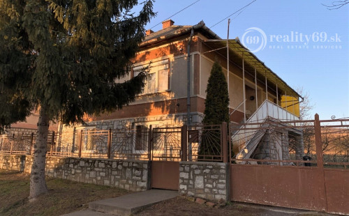 MAĎARSKO - SZALONNA 5 IZBOVÝ POSCHODOVÝ RODINNÝ DOM S VEĽKÝM POZEMKOM 2000 M2