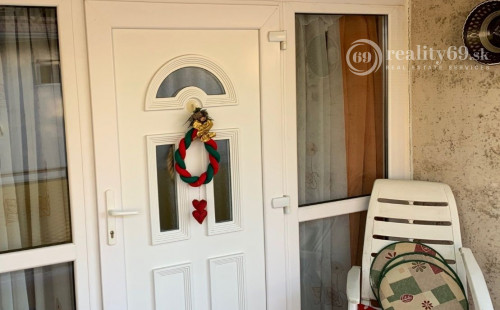 MAĎARSKO - SZALONNA 5 IZBOVÝ POSCHODOVÝ RODINNÝ DOM S VEĽKÝM POZEMKOM 2000 M2