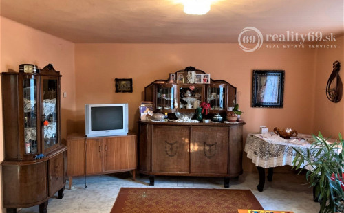 MAĎARSKO - SZALONNA 5 IZBOVÝ POSCHODOVÝ RODINNÝ DOM S VEĽKÝM POZEMKOM 2000 M2