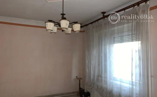 MAĎARSKO - EDELÉNY 4 IZBOVÝ RODINNÝ DOM BLÍZKO CENTRA MESTA V TICHOM PROSTREDÍ