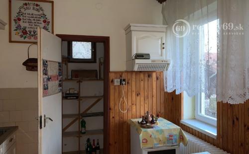 MAĎARSKO - EDELÉNY 4 IZBOVÝ RODINNÝ DOM BLÍZKO CENTRA MESTA V TICHOM PROSTREDÍ