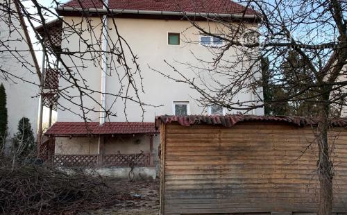 MAĎARSKO - EDELÉNY 4 IZBOVÝ RODINNÝ DOM BLÍZKO CENTRA MESTA V TICHOM PROSTREDÍ