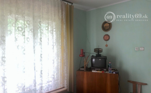 MAĎARSKO - SZALONNA 3 IZBOVÝ RODINNÝ DOM S VEĽKÝM POZEMKOM 2271 M2