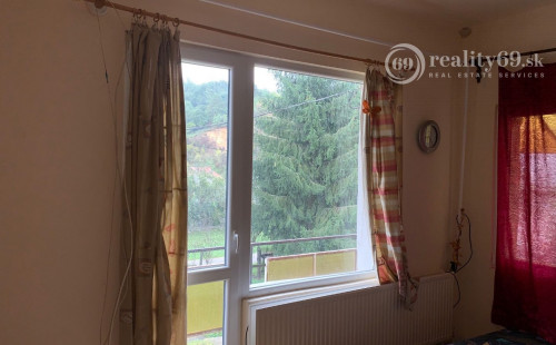 REZERVOVANÉ - MAĎARSKO - TORNASZENTANDRÁS 4 IZBOVÝ POSCHODOVÝ RD V KRÁSNOM PROSTREDÍ