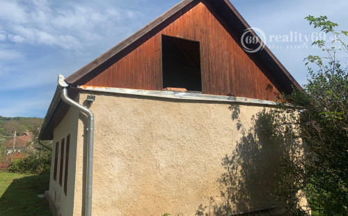 MAĎARSKO - ÉGERSZOG 2 SAMOSTATNÉ DVOJIZBOVÉ RD V PREKRÁSNEJ TICHEJ LOKALITE