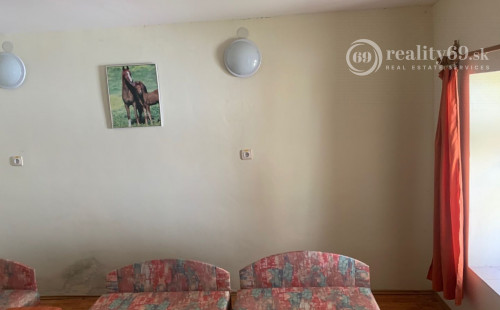 MAĎARSKO - ÉGERSZOG 2 SAMOSTATNÉ DVOJIZBOVÉ RD V PREKRÁSNEJ TICHEJ LOKALITE