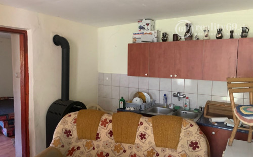 MAĎARSKO - ÉGERSZOG 2 SAMOSTATNÉ DVOJIZBOVÉ RD V PREKRÁSNEJ TICHEJ LOKALITE