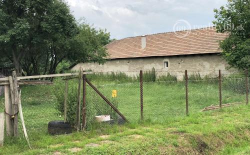 MAĎARSKO - TORNYOSNÉMETI STAVEBNÝ POZEMOK 1.319 M2 VŠETKY IS A STUDŇA.