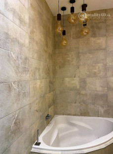 CENTRUM MESTA  ALŽBETINA - 3 IZBOVÝ MODERNÝ BYT 76M2.