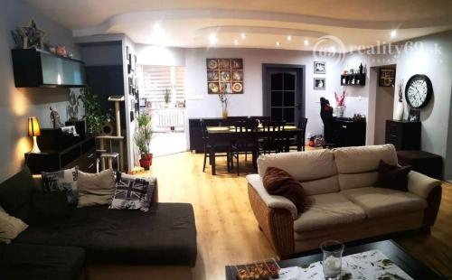 JAZERO -  ATYPICKÝ A VÝNIMOČNÝ 4 IZBOVÝ BYT S VÝMEROU 113 M2.