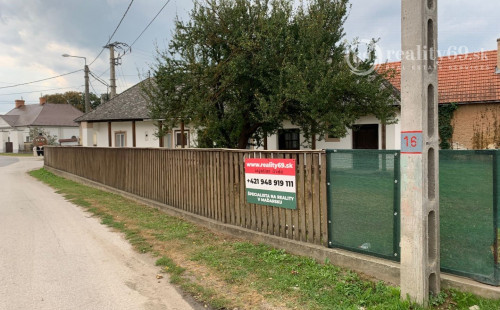 MAĎARSKO - HÍDVÉGARDÓ SEDLIACKA CHALUPA  V PEKNEJ LOKALITE