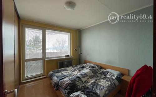 REZERVOVANÉ - FURČA - KROSNIANSKA 3 IZBOVÝ BYT PO KOMPLETNEJ REKONŠTRUKCII 67M2,  PLASTOVÉ OKNÁ, SKRINE, LODŽIA.