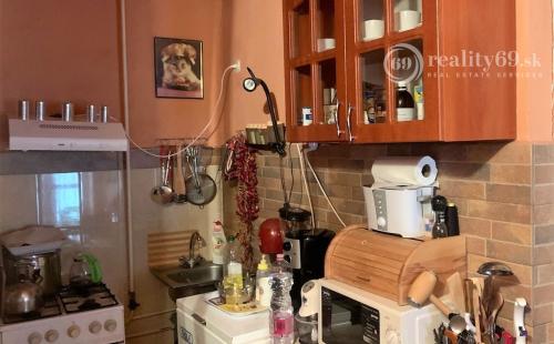 MAĎARSKO - MESZES DOM PO REKOŠTRUKCII -  2 IZBOVÝ DOM, POZEMOK 1.051 M2