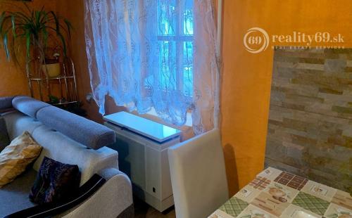 MAĎARSKO - MESZES DOM PO REKOŠTRUKCII -  2 IZBOVÝ DOM, POZEMOK 1.051 M2