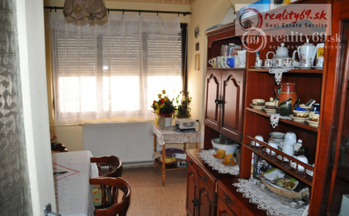 MAĎARSKO - FORRO -  PEKNÝ 4 IZBOVÝ DOM SO ZÁHRADOU