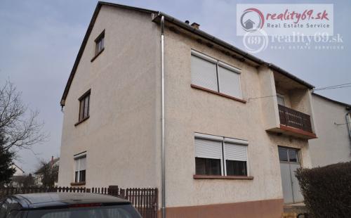 MAĎARSKO - FORRO -  PEKNÝ 4 IZBOVÝ DOM SO ZÁHRADOU