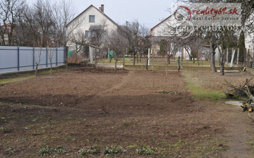 MAĎARSKO - FORRO -  PEKNÝ 4 IZBOVÝ DOM SO ZÁHRADOU