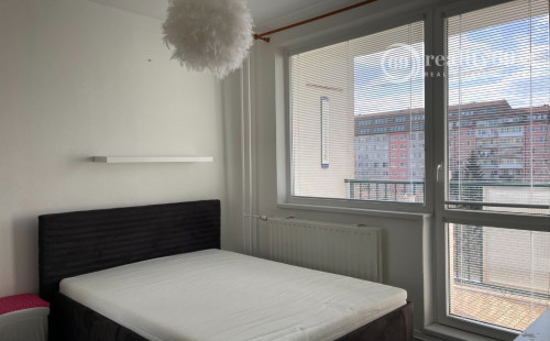 STARÉ MESTO - KUZMÁNYHO 4 IZBOVÝ BYT PO REKONŠTRUKCII VRÁTANE ZARIADENIA