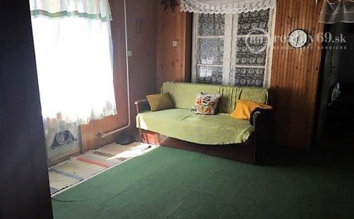 MAĎARSKO - TRIZS - AGGTELEK 5  IZBOVÝ DOM, RYBNÍK, JAZERO, VINNÁ PIVNICA.