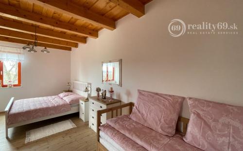 PRENÁJOM - AGGTELEK ROMANTICKÝ VIDIECKY DOM IBA 70 KM OD KOŠÍC -  V KRÁSNOM PROSTREDÍ