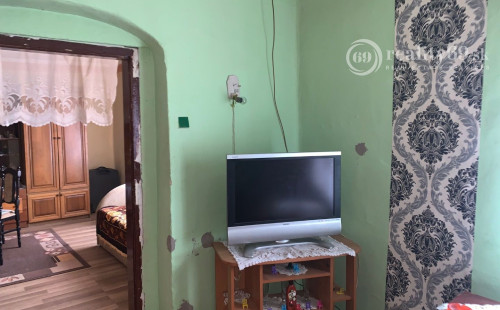 MAĎARSKO - KRÁSZNOKVAJDA 4 IZBOVÝ RODINNÝ DOM S GARÁŽOU.