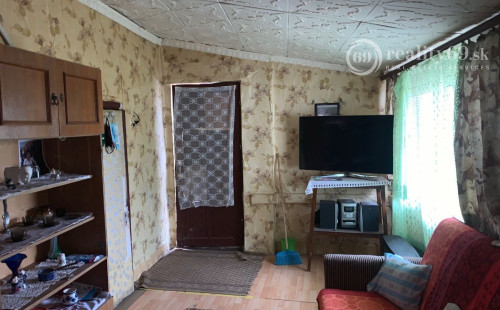 MAĎARSKO - KRÁSZNOKVAJDA 4 IZBOVÝ RODINNÝ DOM S GARÁŽOU.