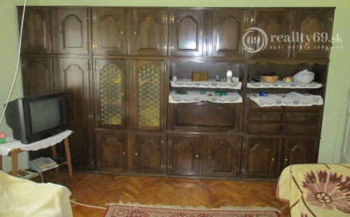 MAĎARSKO - NOVAJIDRÁNY 2 IZBOVÝ RODINNÝ DOM SO ZÁHRADOU