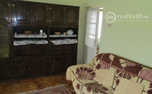 MAĎARSKO - NOVAJIDRÁNY 2 IZBOVÝ RODINNÝ DOM SO ZÁHRADOU