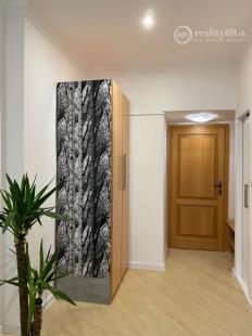 STARÉ MESTO -  HLAVNÁ CENTRUM MESTA BYT KOMPLET ZARIADENÝ