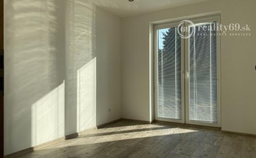 KECHNEC - KVALITNÁ NOVOSTAVBA 4 IZBOVÉHO RD - V ŠTÁDIU VÝSTAVBY.