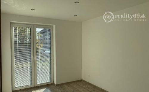 KECHNEC - KVALITNÁ NOVOSTAVBA 4 IZBOVÉHO RD - V ŠTÁDIU VÝSTAVBY.