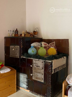 HRHOV - ROMANTICKÁ CHALUPA PRE NÁROČNÉHO KLIENTA, TENISOVÝ KURT, ALTÁNOK.