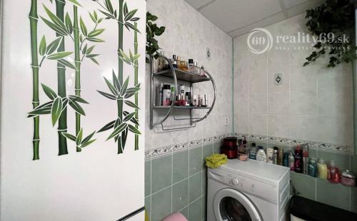 REZERVOVANÉ - ŤAHANOVCE - PEKNÝ 4 IZBOVÝ BYT 82 M2 PO ČIASTOČNEJ REKONŠTRUKCII.