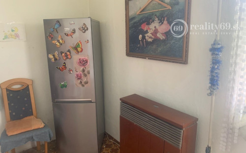 MAĎARSKO - SZALONNA 3 IZBOVÝ RODINNÝ DOM