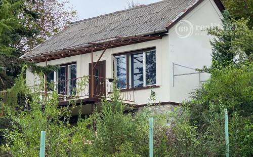 MAĎARSKO - JAZERO RAKACA - PEKNÁ 2 IZBOVÁ CHATA PRI JAZERE S TERASOU.