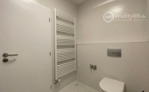 TERASA - ZARIADENÝ 2 IZBOVÝ BYT NOVÁ TERASA , LODŽIA, PARKING - NOVOSTAVBA.