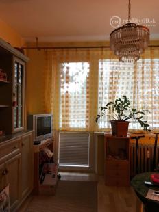 JAZERO - DONSKÁ 3 IZBOVÝ PEKNÝ BYT  68 M2 S LODŽIOU.