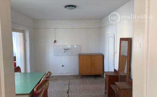 REZERVOVANÉ - MAĎARSKO - SZINPETRI - 2 IZBOVÝ ZREKONŠTRUOVANÝ RODINNÝ DOM