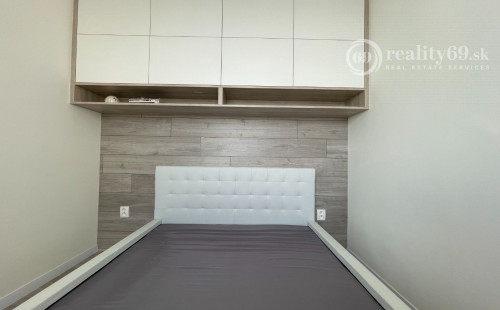 TERASA - IDANSKÁ -KOMPLET REKONŠTRUKCIA 1,5 IZBOVÝ BYT  S LODŽIOU.