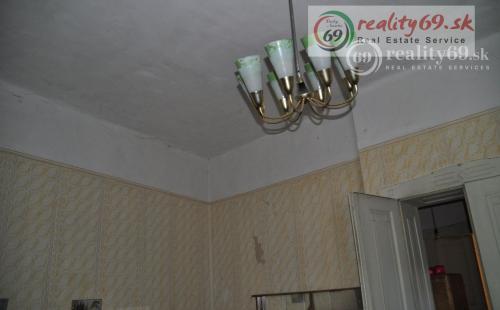 MAĎARSKO - GONC 3 IZBOVÝ  HISTORICKÝ RD NA VÝBORNOM MIESTE