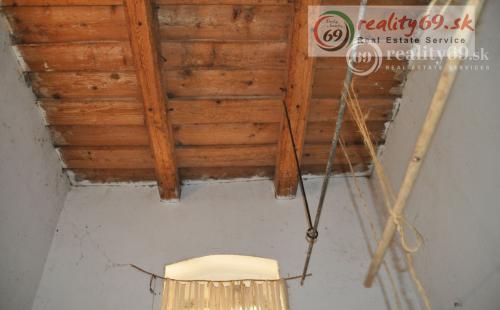 MAĎARSKO - GONC 3 IZBOVÝ  HISTORICKÝ RD NA VÝBORNOM MIESTE