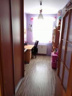 REZERVOVANÉ - ŤAHANOVCE - SOFIJSKÁ MODERNÝ 4 IZBOVÝ BYT 81 M2, LODŹIA.