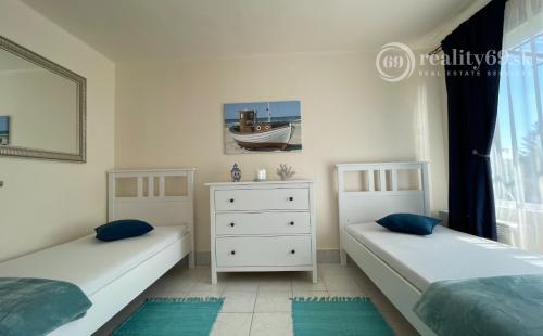 PREDANÉ - MAĎARSKO - JAZERO RAKACA - PEKNÁ 2 IZBOVÁ CHATA PRI JAZERE S TERASOU.