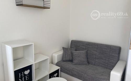 TERASA - SLOBODY 1 IZBOVÝ NOVÝ KOMPLETNE ZARIADENÝ BYT.