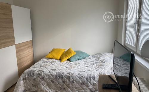 TERASA - SLOBODY 1 IZBOVÝ NOVÝ KOMPLETNE ZARIADENÝ BYT.