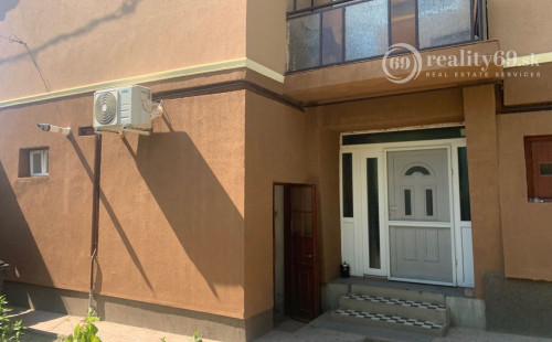 MAĎARSKO - SZENDRO LUXUSNÝ 4 IZBOVÝ ZREKONŠTRUOVANÝ RODINNÝ DOM