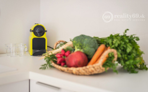 CENTRUM MESTA - LUXUSNÉ MODERNÉ APARTMÁNY FLORIÁNSKA KOMPLETNE ZARIADENÉ.